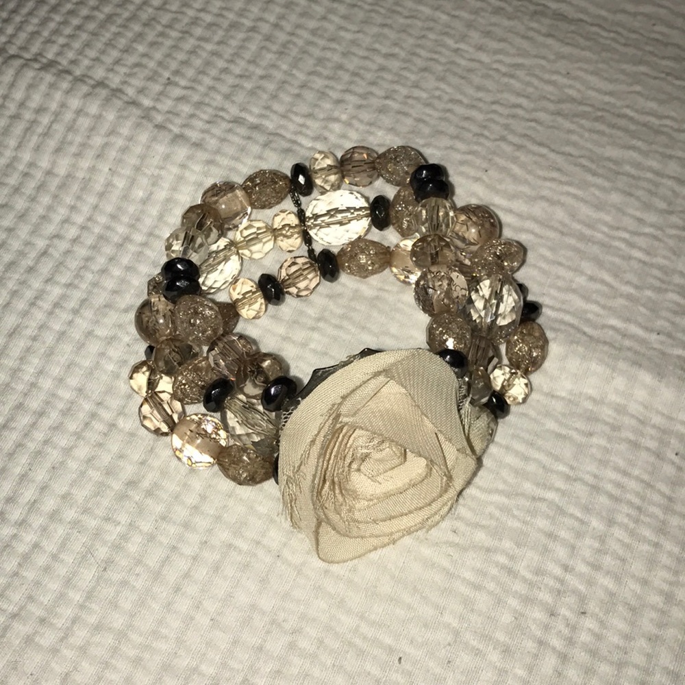 Nude rose bracelet